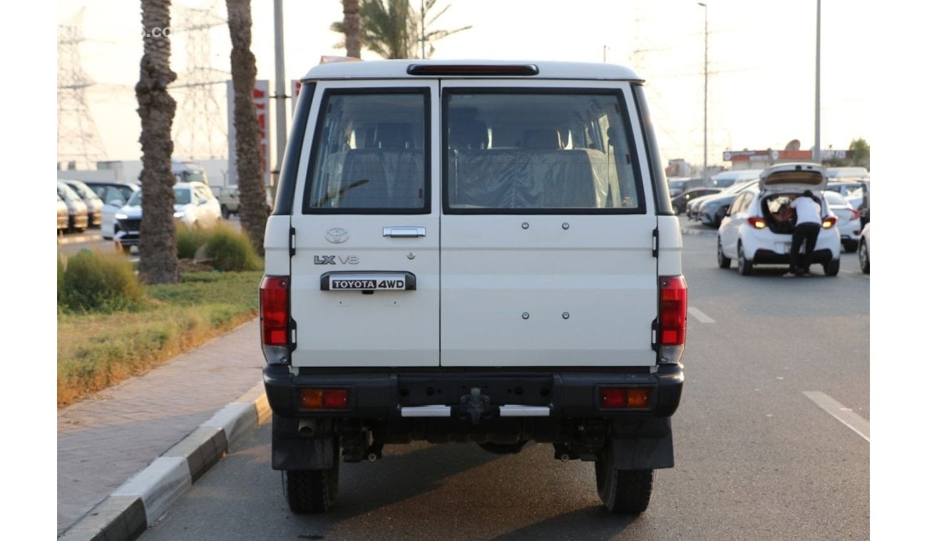 Toyota Land Cruiser Hard Top 2024 LC76 4.5L V8 Diesel With Differential lock