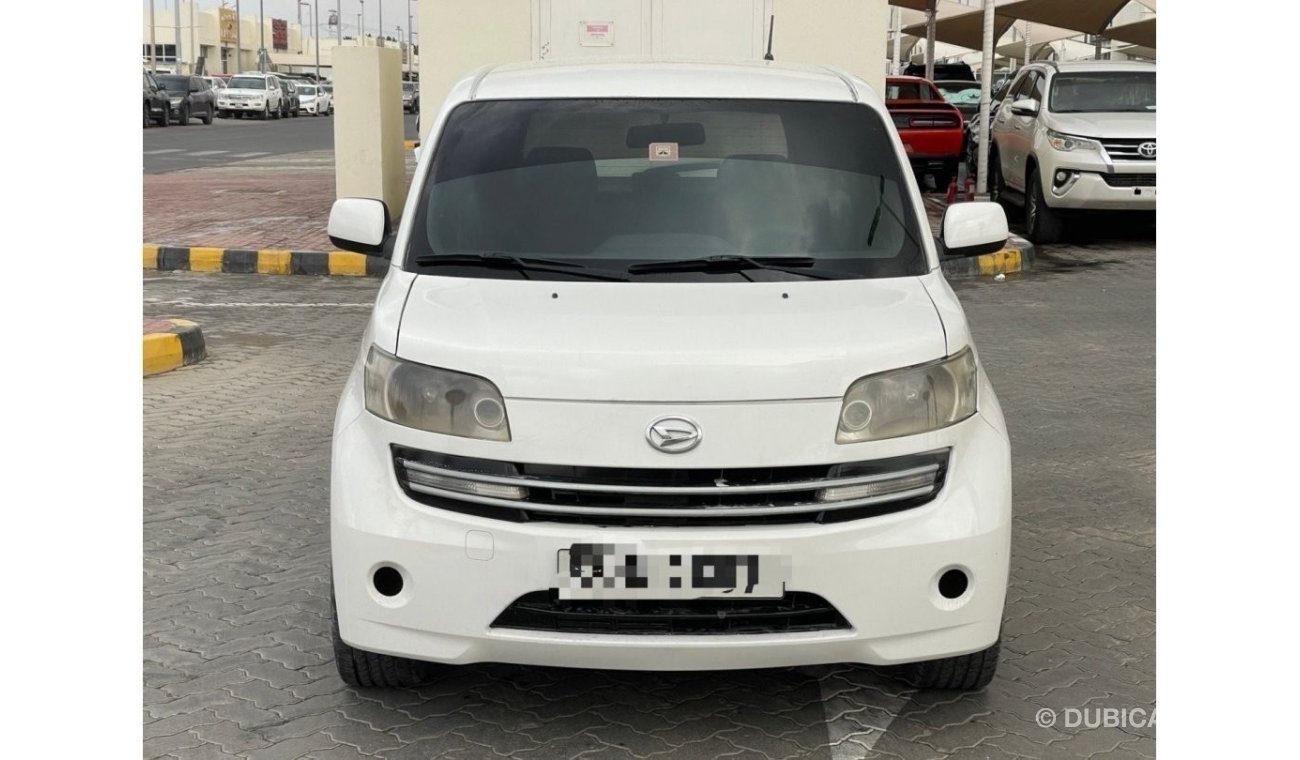 Daihatsu MATERIA Model 2007, Gulf, 4 cylinders, automatic movement, odometer 295000,