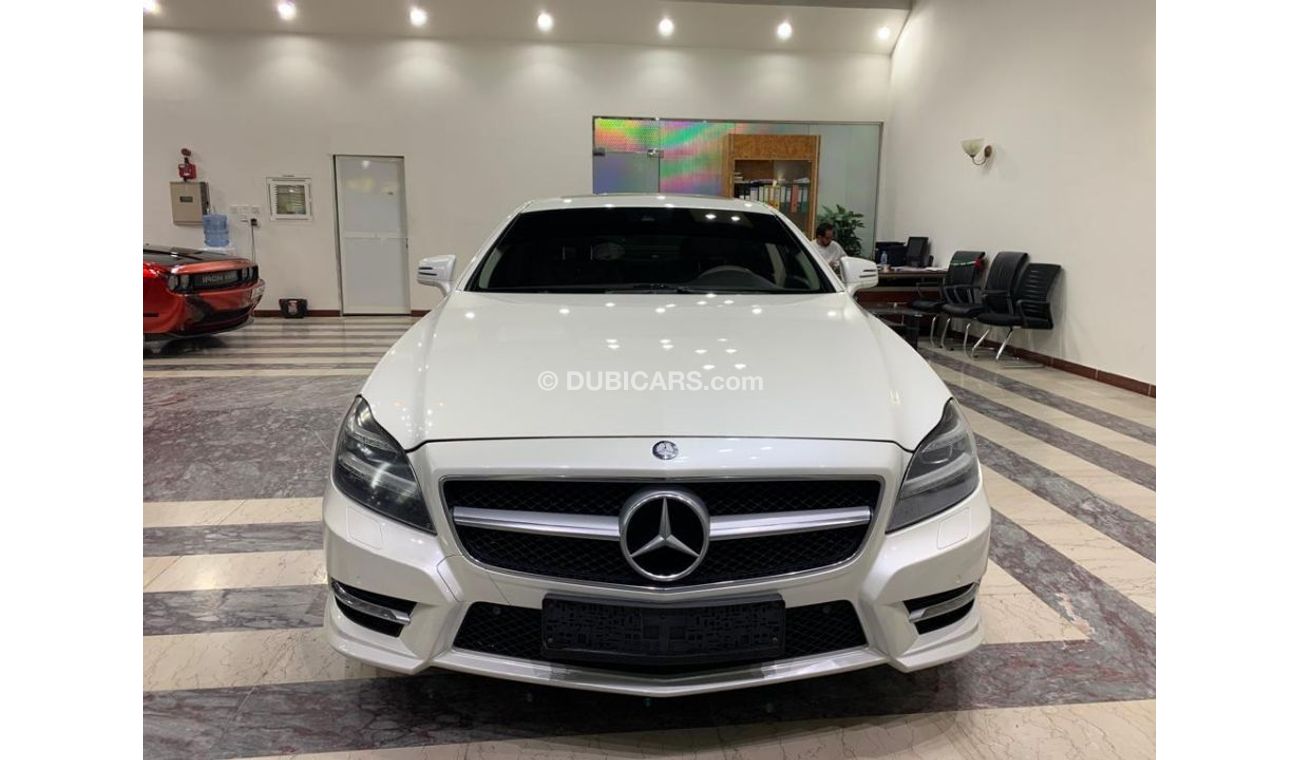 Used Mercedes-Benz CLS 500 2012 for sale in Abu Dhabi - 288246