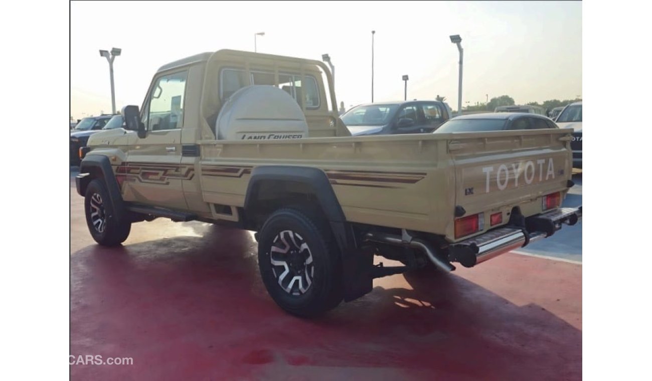 تويوتا لاند كروزر بيك آب TOYOTA LANDCRUISER PICKUP SINGLE CAB,(GRJ79,2.8L,DIFF LOCK,DVD+CAMERA,ALLOY WHEELS,A/T,2024MY