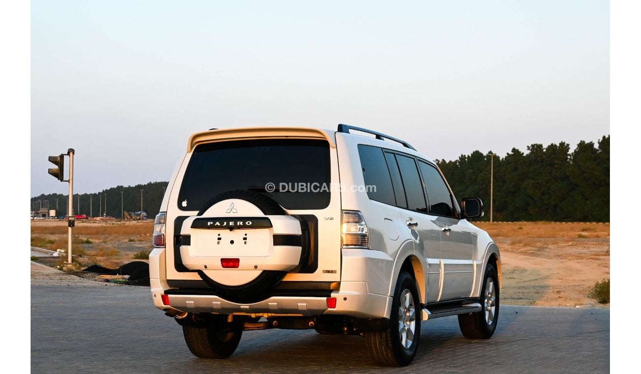 ميتسوبيشي باجيرو MITSUBISHI PAJERO 2014 GLS IN EXCELLENT CONDITION