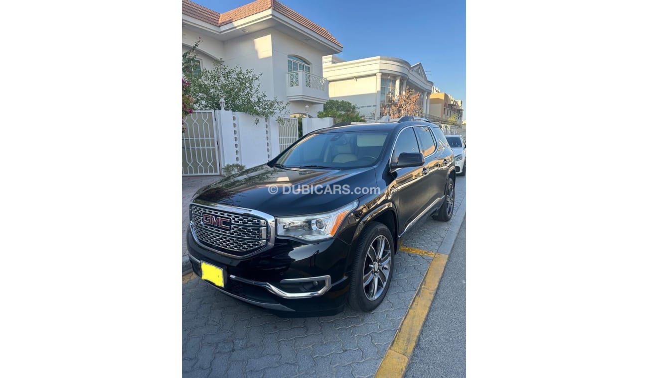 GMC Acadia Denali full option