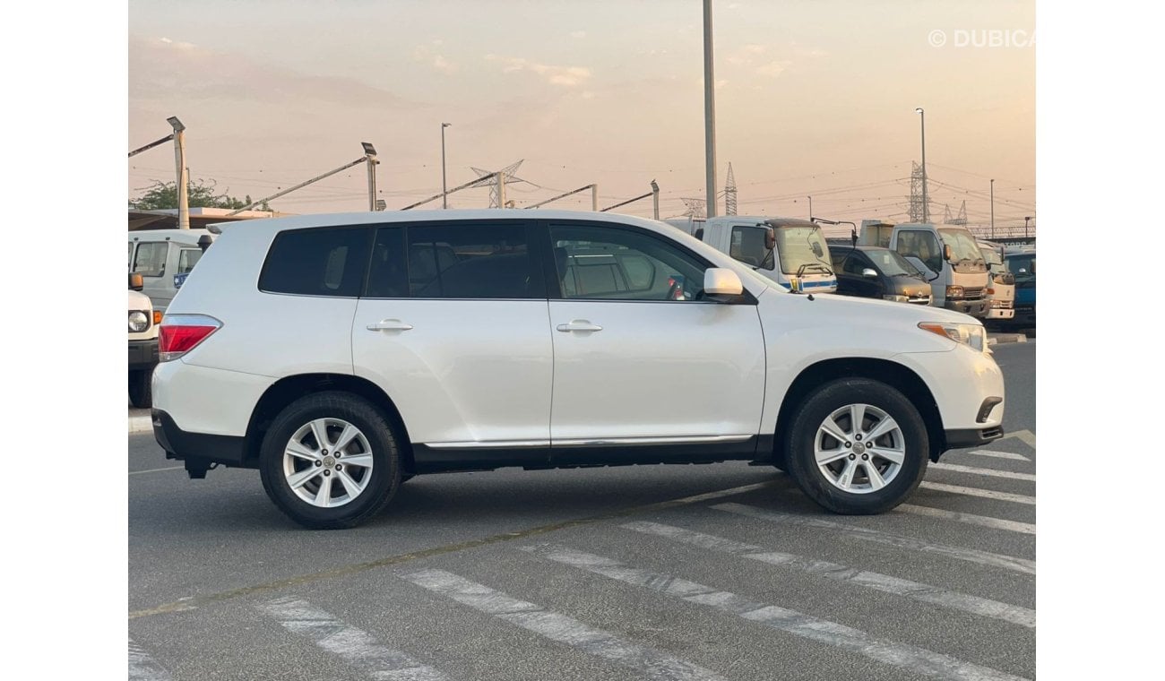 تويوتا هايلاندر 2012 Toyota Highlander LE+ MidOption - 3.5L V6 - 7 Seater - Fully Maintained - 90,000 Mileage