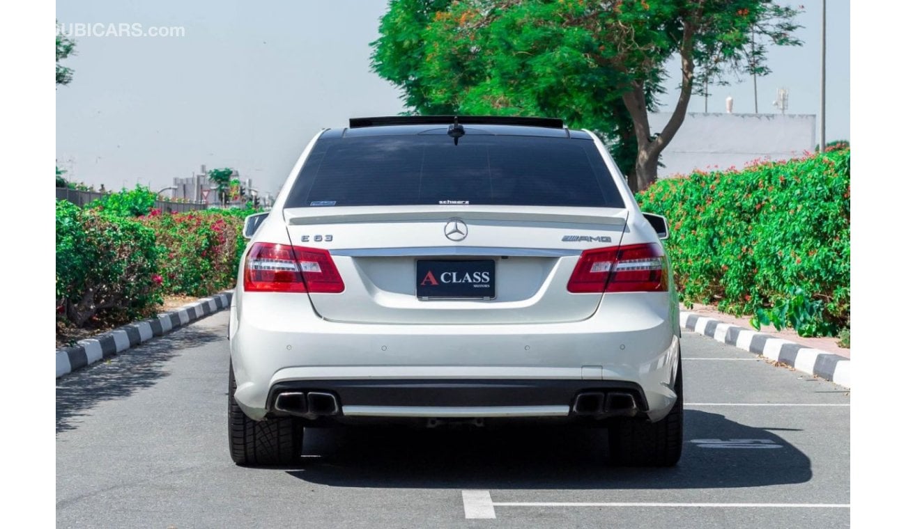 مرسيدس بنز E 63 AMG Automatic 4.0L V8 RWD 5 Seats 4 Doors