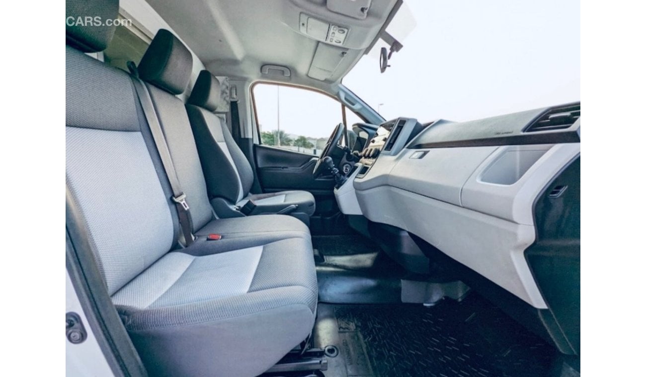 Toyota Hiace 2021 LHD Petrol Full Options top of the range