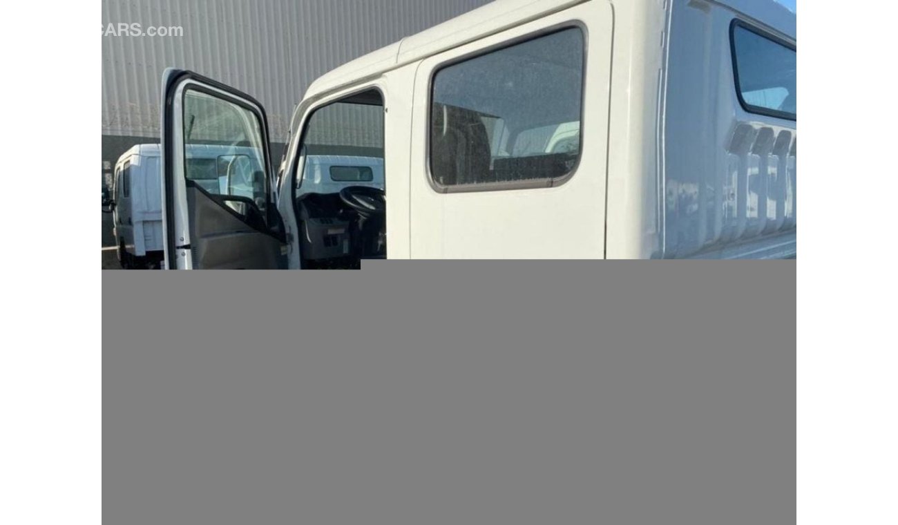 Mitsubishi Canter double  caB  chassis 4 ton