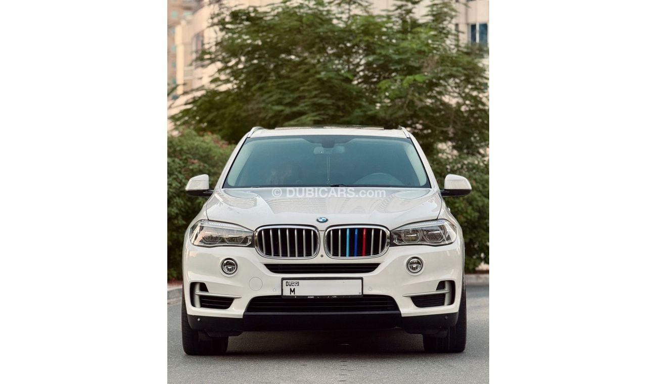 بي أم دبليو X5 50i Luxury 4.4L (5 Seater)