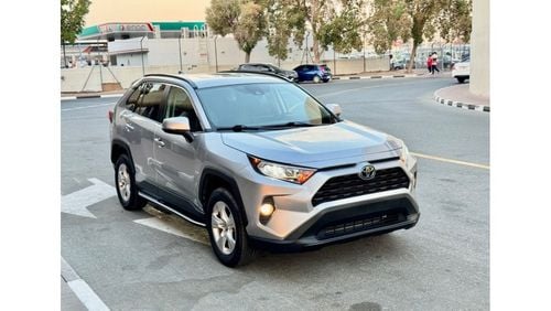 Toyota RAV4 2020 XLE PUSH START 4x4 US SPEC