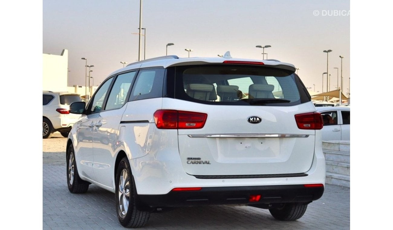 Kia Carnival L 2020 (GCC ) very good condition without accident