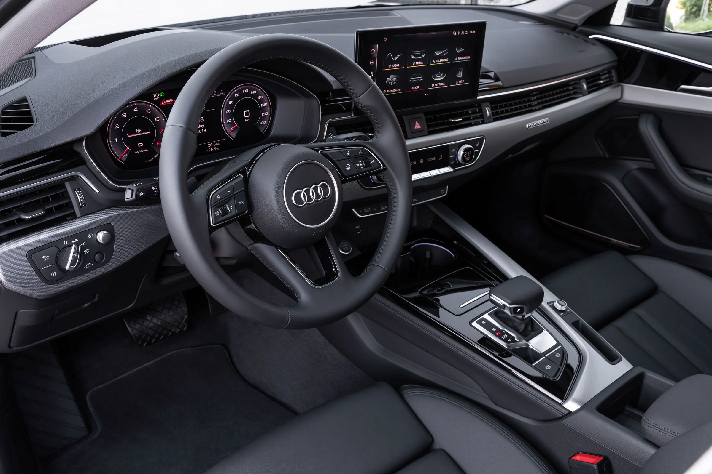 أودي S4 interior - Cockpit