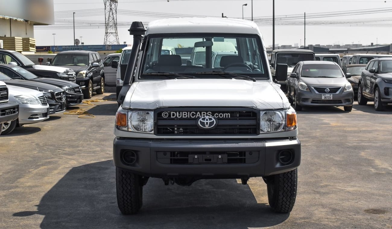 Toyota Land Cruiser Hard Top 4.2L Diesel V6