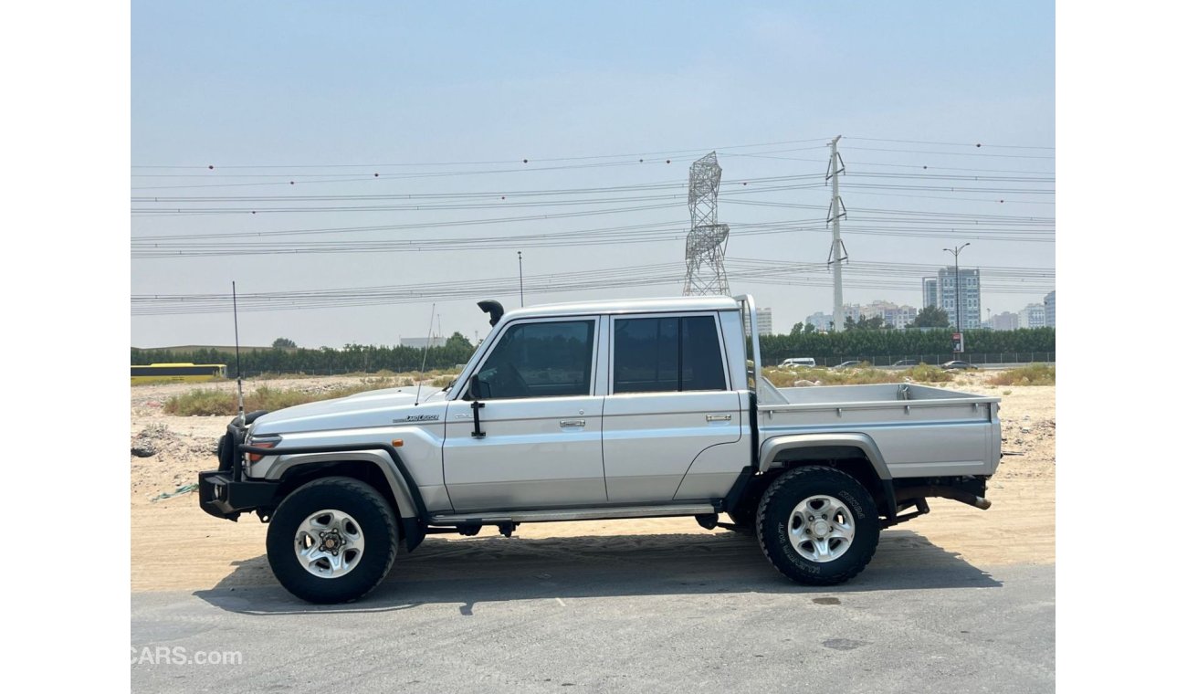 Toyota Land Cruiser Pick Up