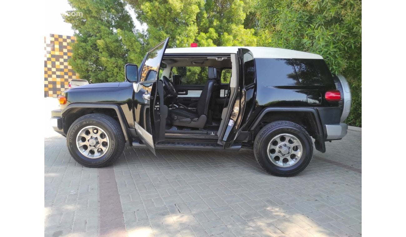 Toyota FJ Cruiser Top