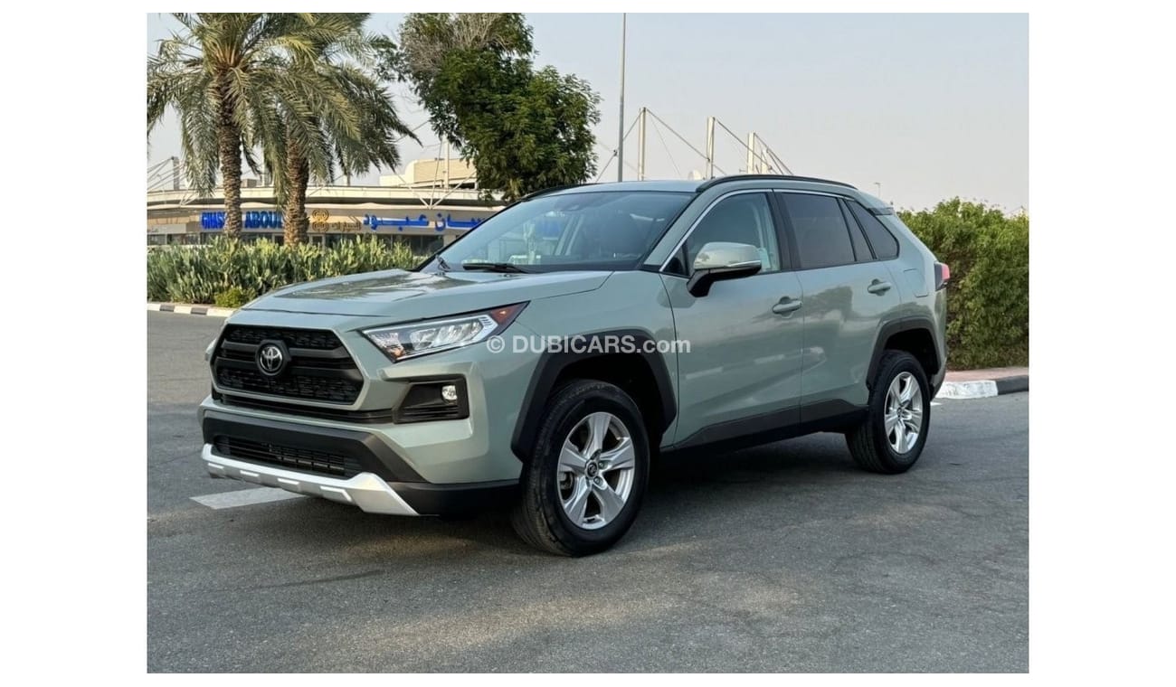 Toyota RAV4 2020 XLE SUNROOF PUSH START AWD US SPEC