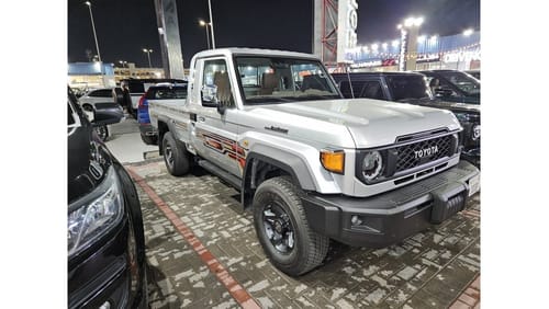 Toyota Land Cruiser Pick Up