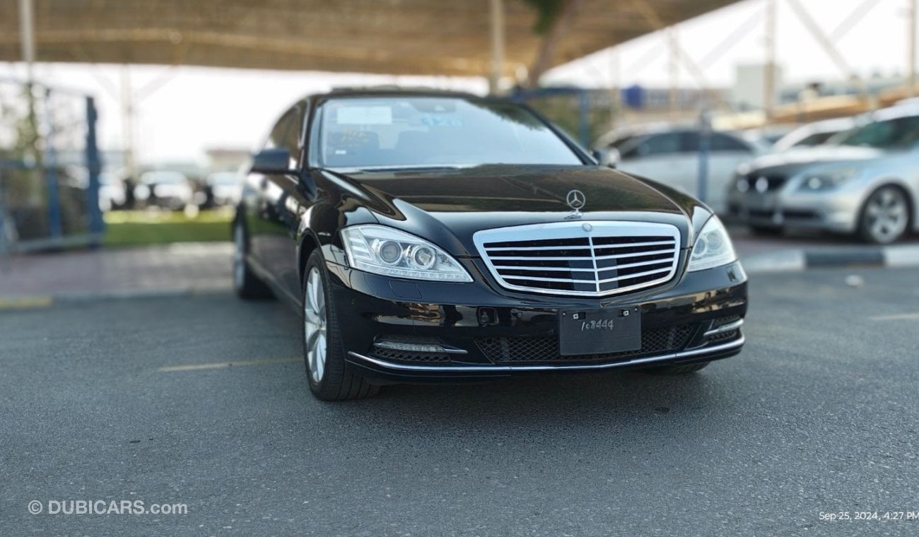 Mercedes-Benz S 550