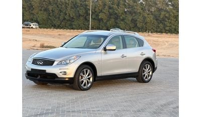 إنفينيتي QX50 2.0T Luxe (FWD)