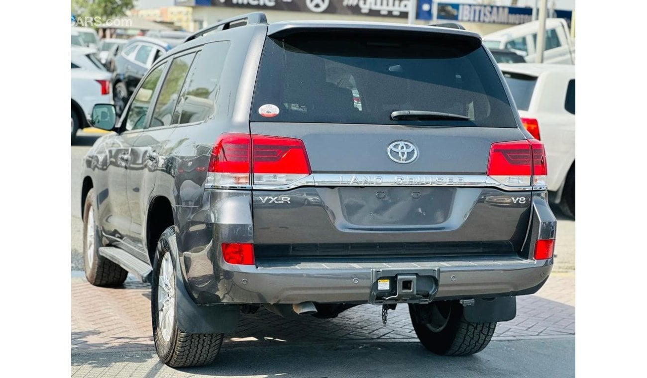 Toyota Land Cruiser VXR