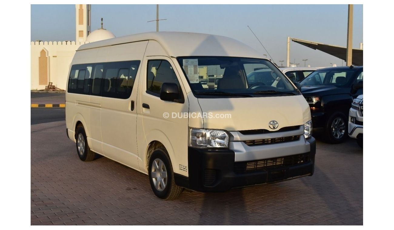 Toyota Hiace 2017 | TOYOTA HIACE | HIGH ROOF | 13-SEATER 4-DOORS | GCC | VERY WELL-MAINTAINED | SPEC