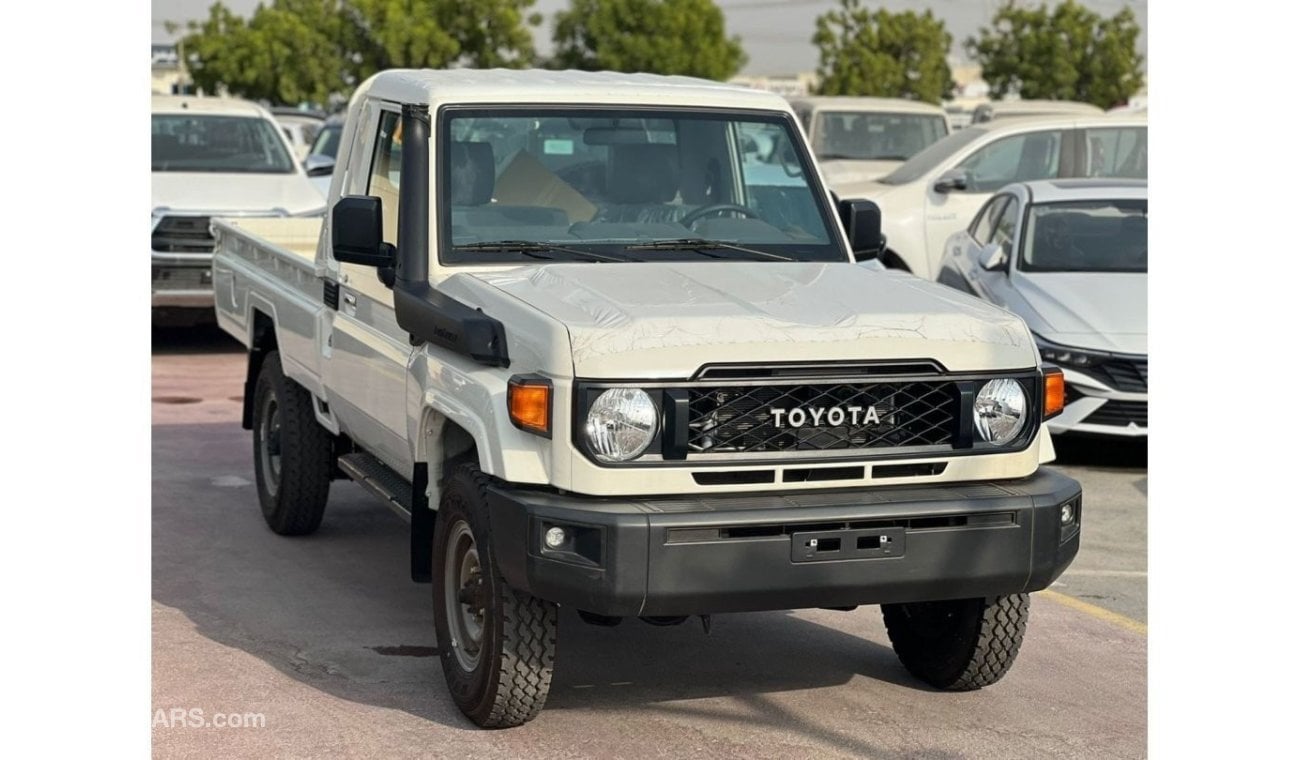 تويوتا لاند كروزر بيك آب Toyota Land Cruiser Pick-up SC 4.2L Diesel MT MY2024