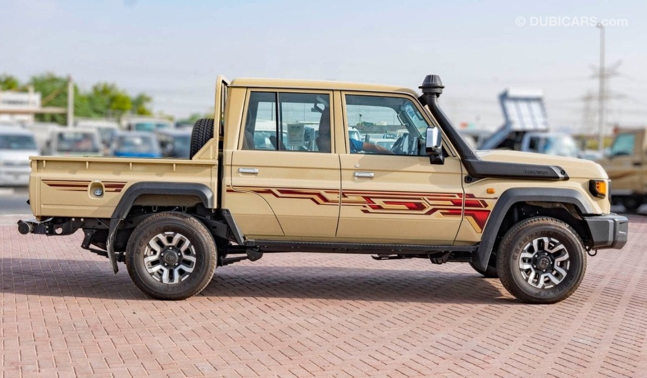 تويوتا لاند كروزر 70 2024 Toyota Land Cruiser 79 DC 4.0L Petrol AT