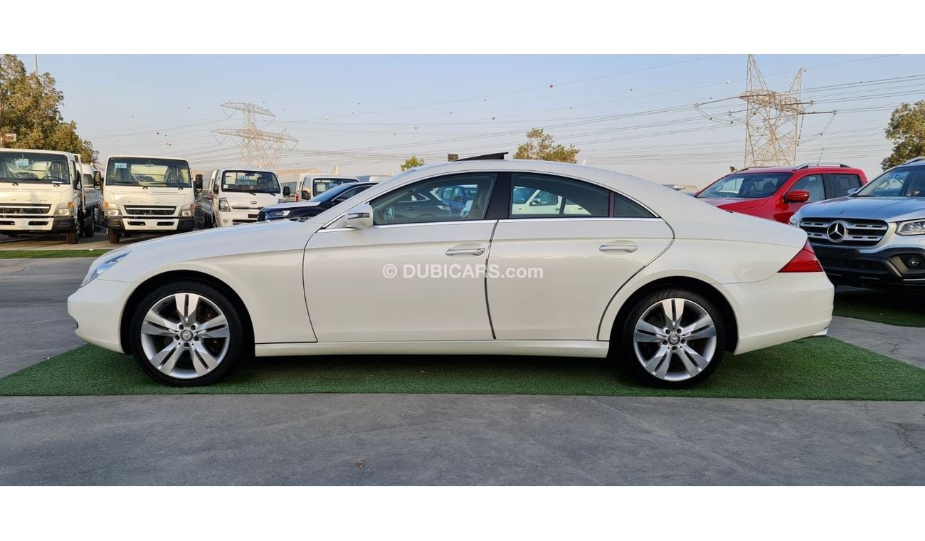 Mercedes-Benz CLS 500 CLS550 - JAPAN IMPORTED - SUPER CLEAN - 4.5 - FULL OPTION