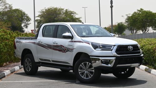 تويوتا هيلوكس SR5 2.7L 4WD Gasoline Automatic 2024