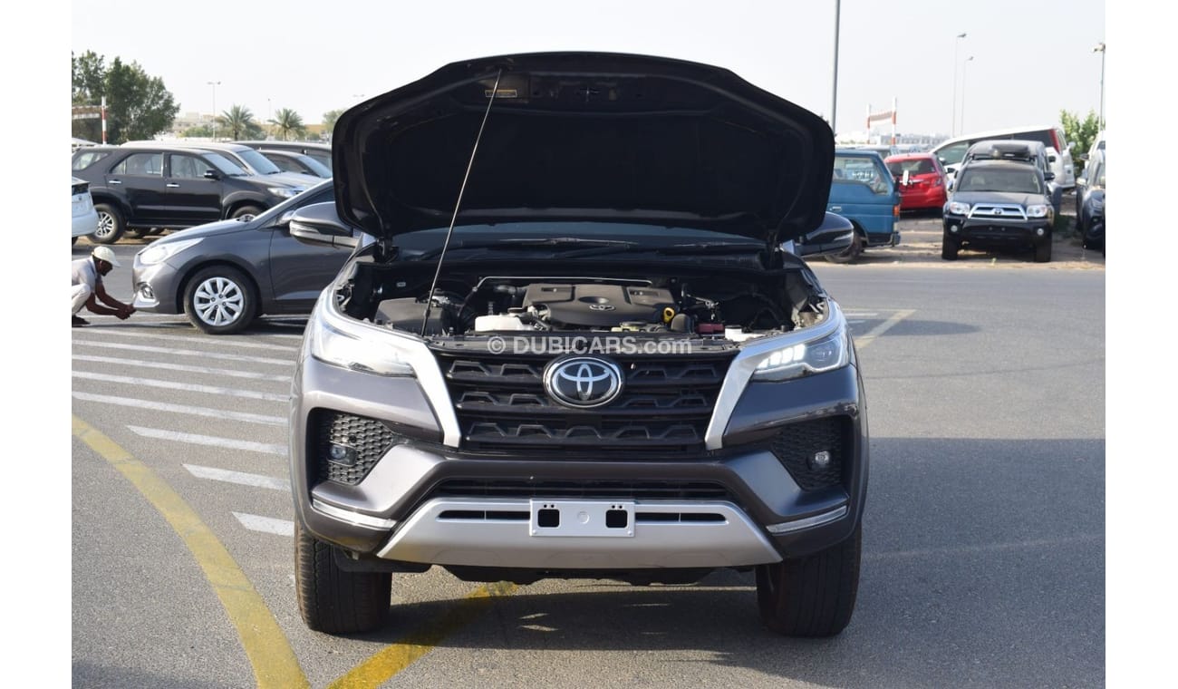 تويوتا فورتونر Toyota Fortuner 2020 Grey