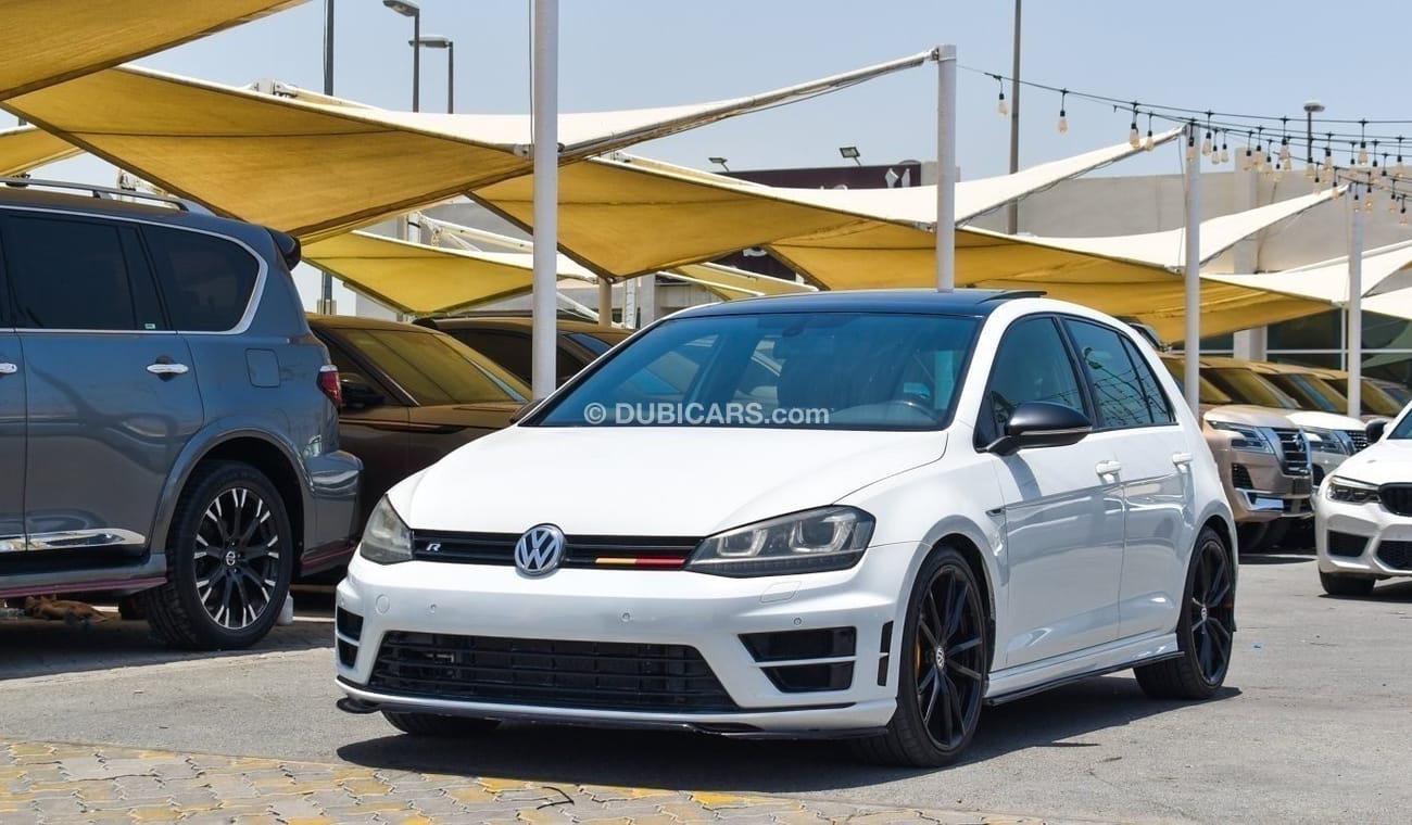 Volkswagen Golf R GTI