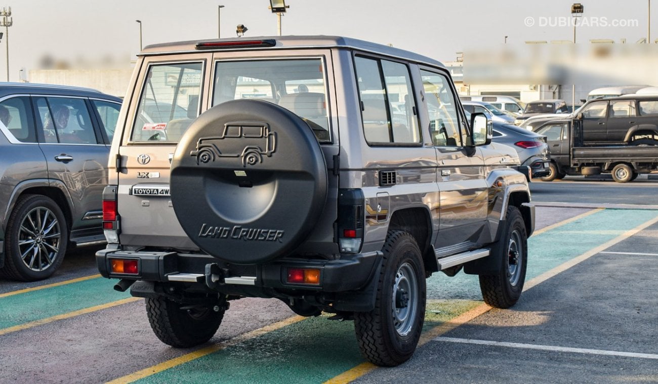 Toyota Land Cruiser Hard Top 2.8L Diesel