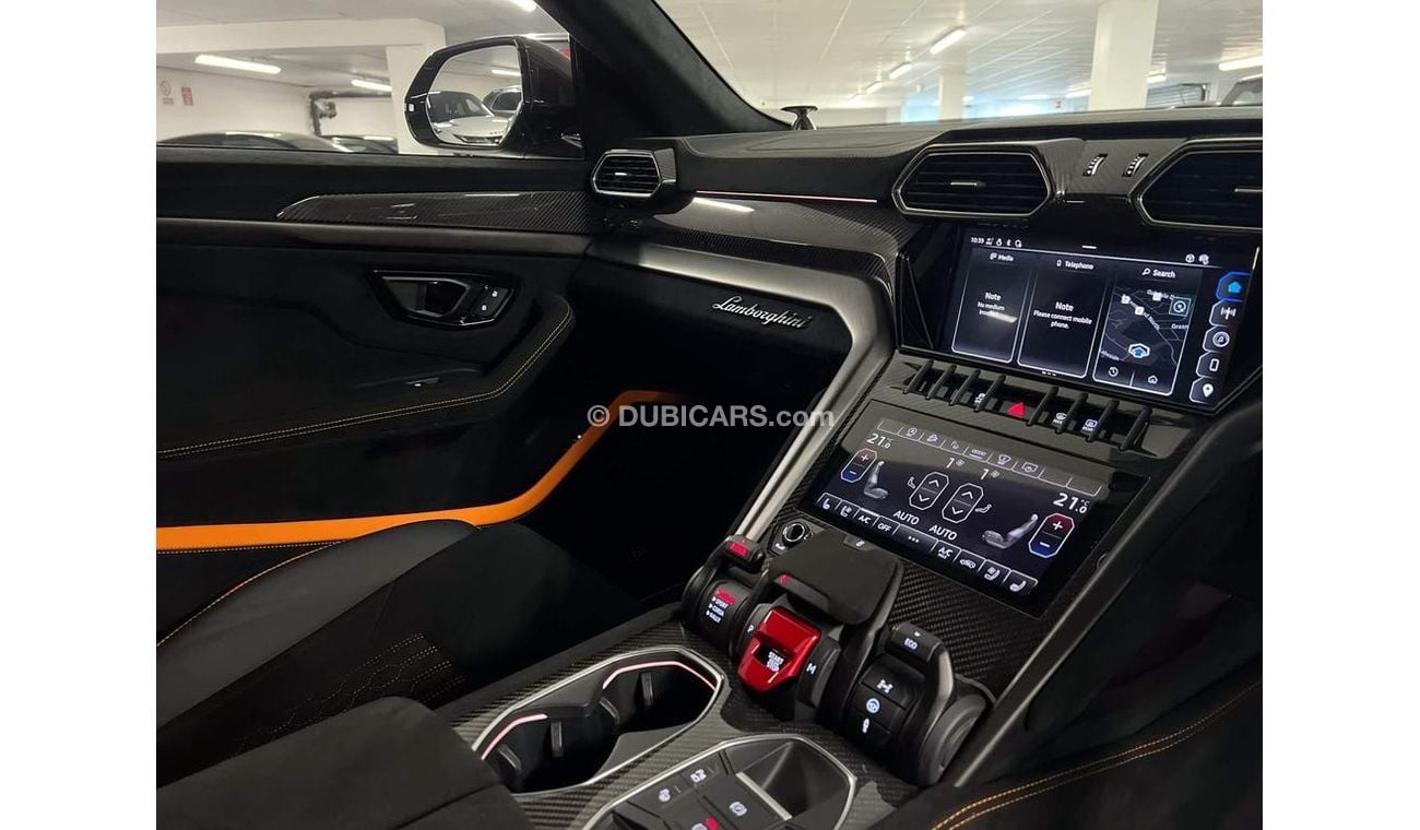 Lamborghini Urus 4.0 V8 BiTurbo Performante RIGHT HAND DRIVE