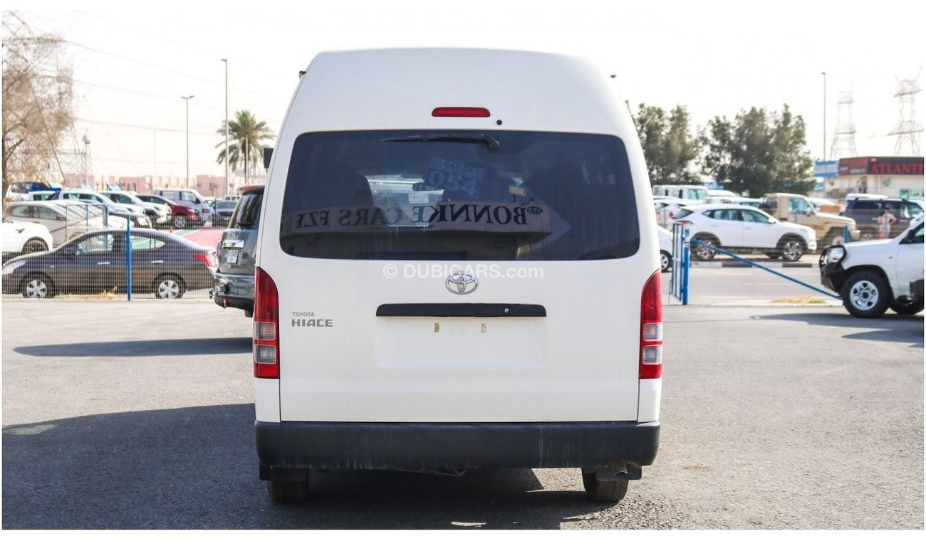 Toyota Hiace 16-Seater, 2.5L, Diesel, Manual Transmission, Right Hand Drive