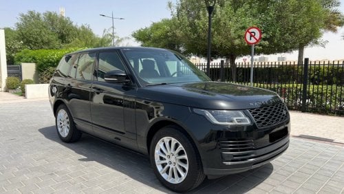 Land Rover Range Rover Vogue SE Supercharged super clean 2018 Vogue GCC