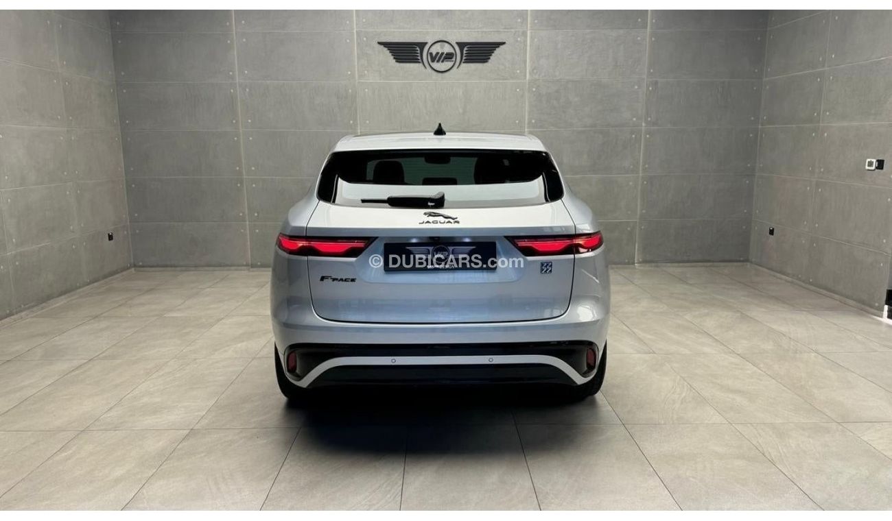 جاكوار F Pace R-ديناميك  P300 F pace Gcc low mileage warranty 5 years