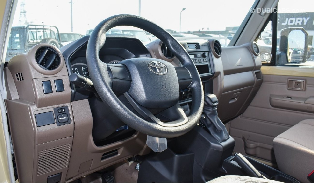 Toyota Land Cruiser Pick Up 4.0L V6 Single Cabin Auto transmission