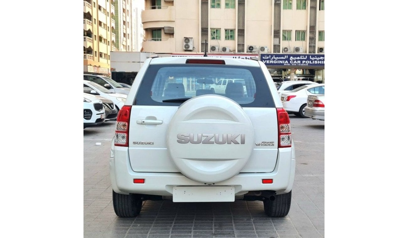 Suzuki Grand Vitara Suzuki grand vitara 2012 gcc  2.4 engine