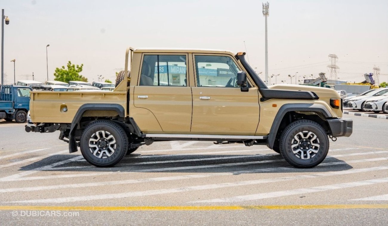 تويوتا لاند كروزر بيك آب 2024 Toyota LC79 DC 4.0L petrol AT with winch - GCC