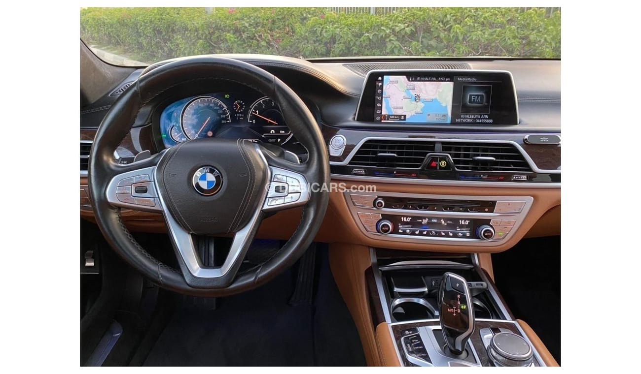 BMW 740Li Exlusive Luxury FULL OPTION - GCC SPECS