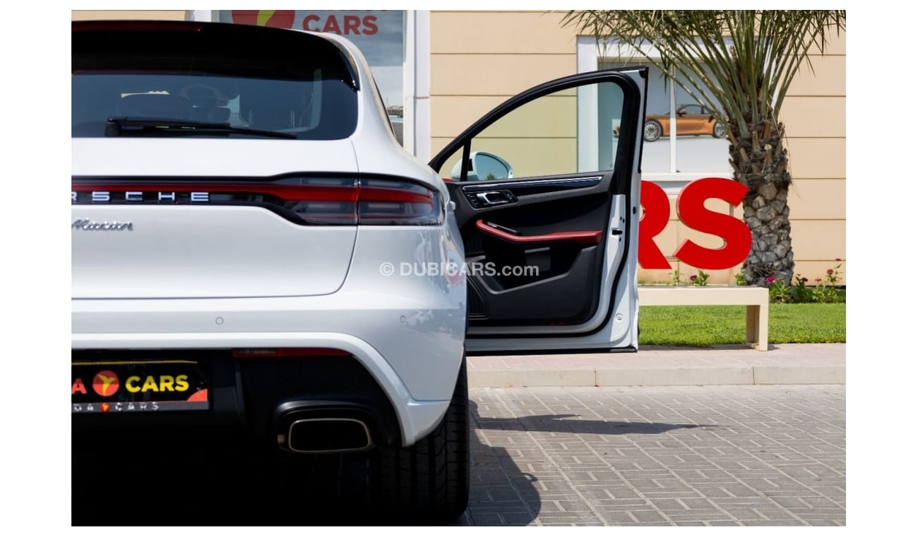 Porsche Macan Porsche Macan 2023 GCC under Agency Warranty with Flexible Down-Payment.