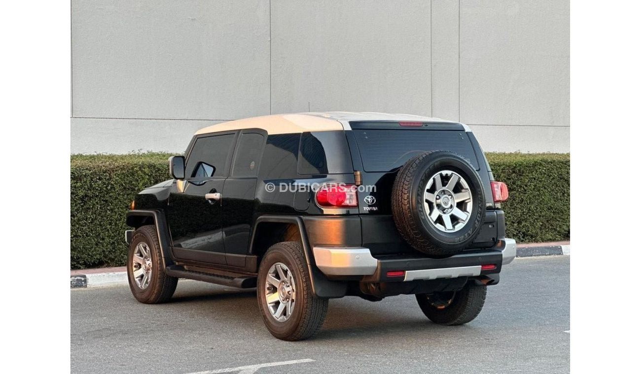 Toyota FJ Cruiser GXR GCC SPEC UNDER WARRANTY