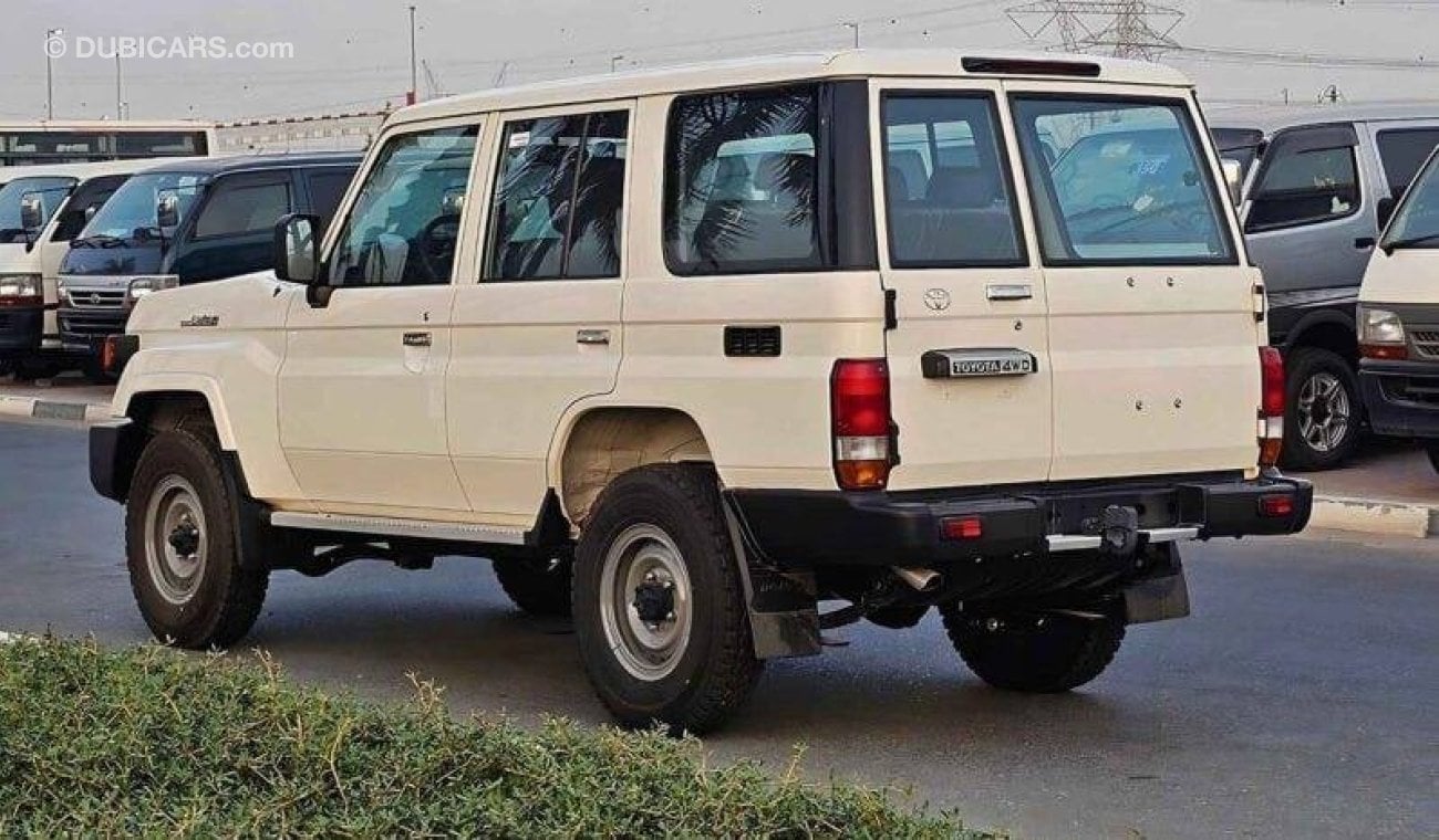 تويوتا لاند كروزر هارد توب Land cruiser lc76 4.2L diesel V6 MY2024 FOR EXPORT ONLY