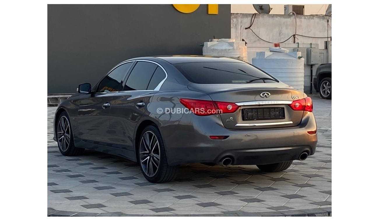 إنفينيتي Q50 ريد سبورت 400