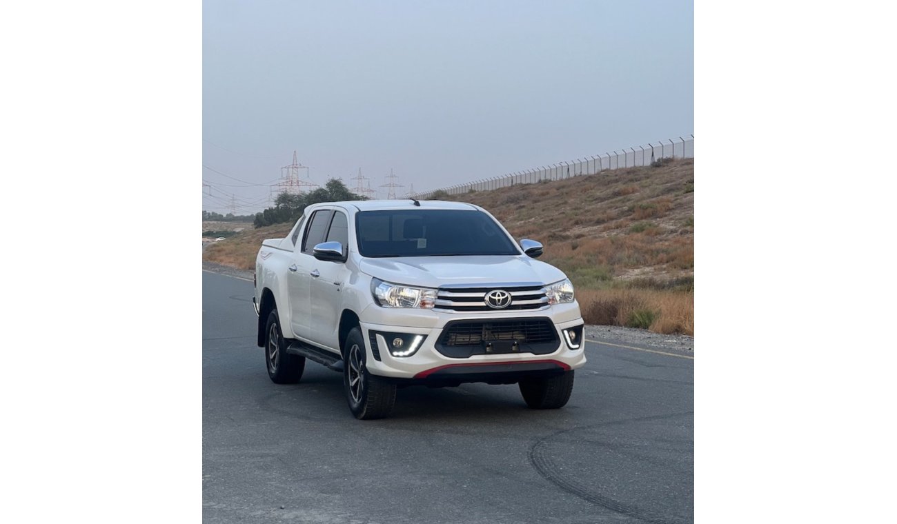 Toyota Hilux Toyota Hilux pickup 2018 V6 petrol left hand Drive very neat and clean perfect condition