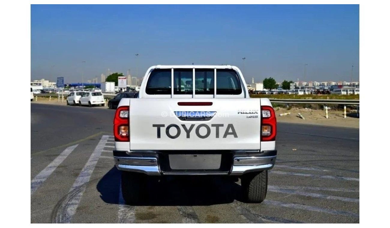 تويوتا هيلوكس HILUX SR5 4.0L V6 2024