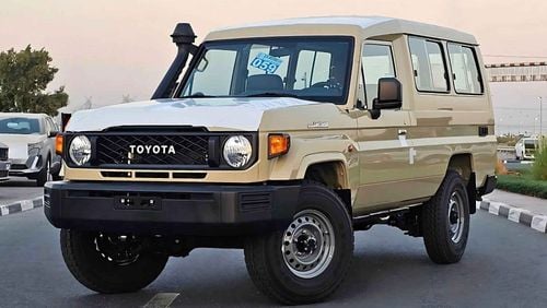 تويوتا لاند كروزر هارد توب 4.5L DIESEL / V8 / M/T / BASIC 3 DOOR / 4WD (CODE # 68082)