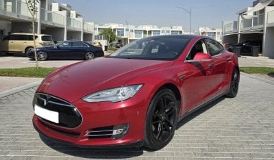 تسلا Model S 85 - GCC - Full Tesla Service History