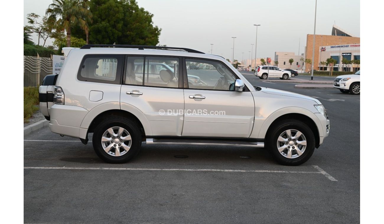 ميتسوبيشي باجيرو GLS 3.5L (186 HP) (7 Seater) 0% DP - ORIGNAL PAINT - MITSUBISHI PAJERO GLS 4WD 2016 - FIRST OWNER - 