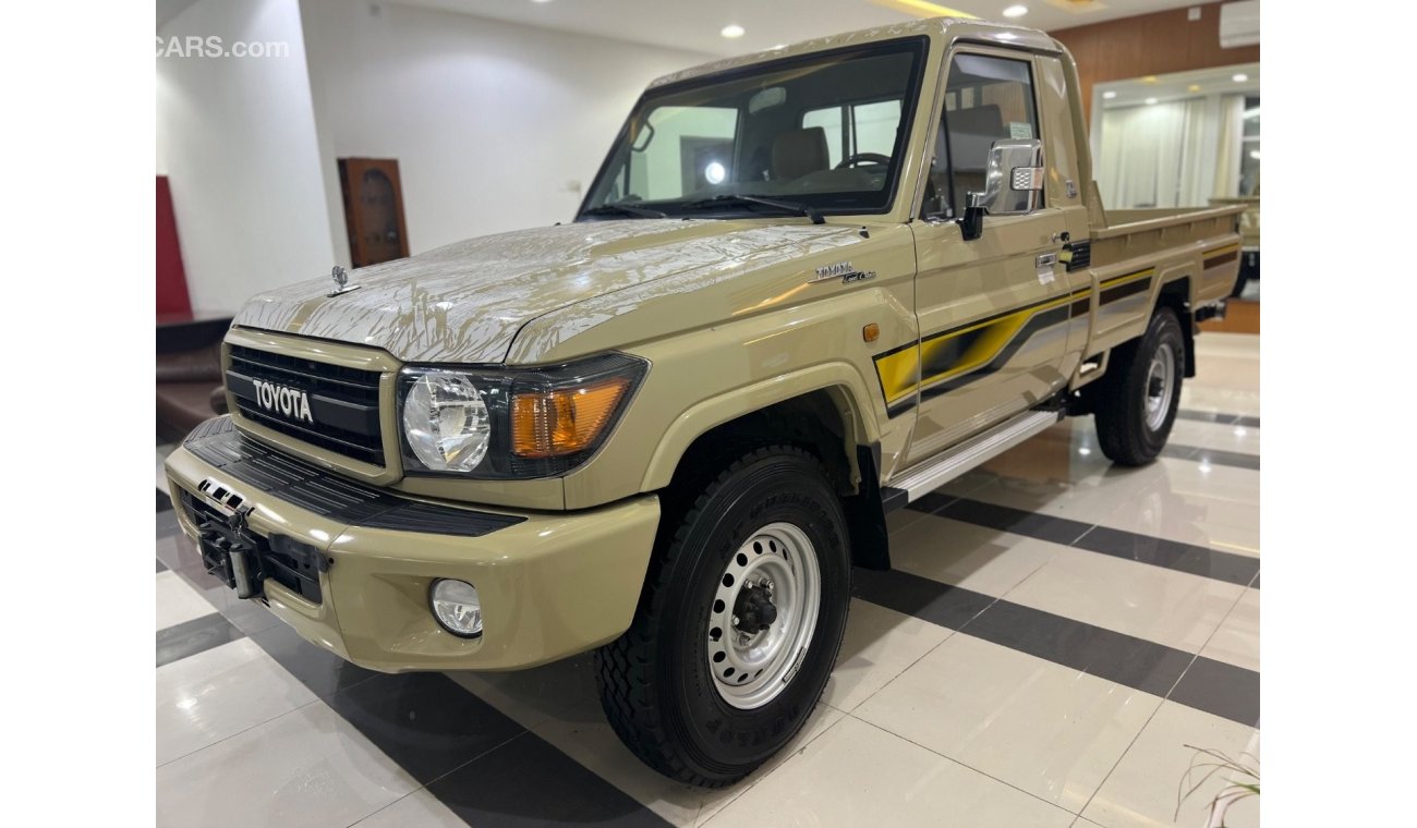 Toyota Land Cruiser Pick Up PICKUP 70th LX1