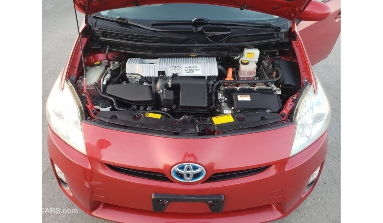 Toyota Prius 1.8L hybrid  2014