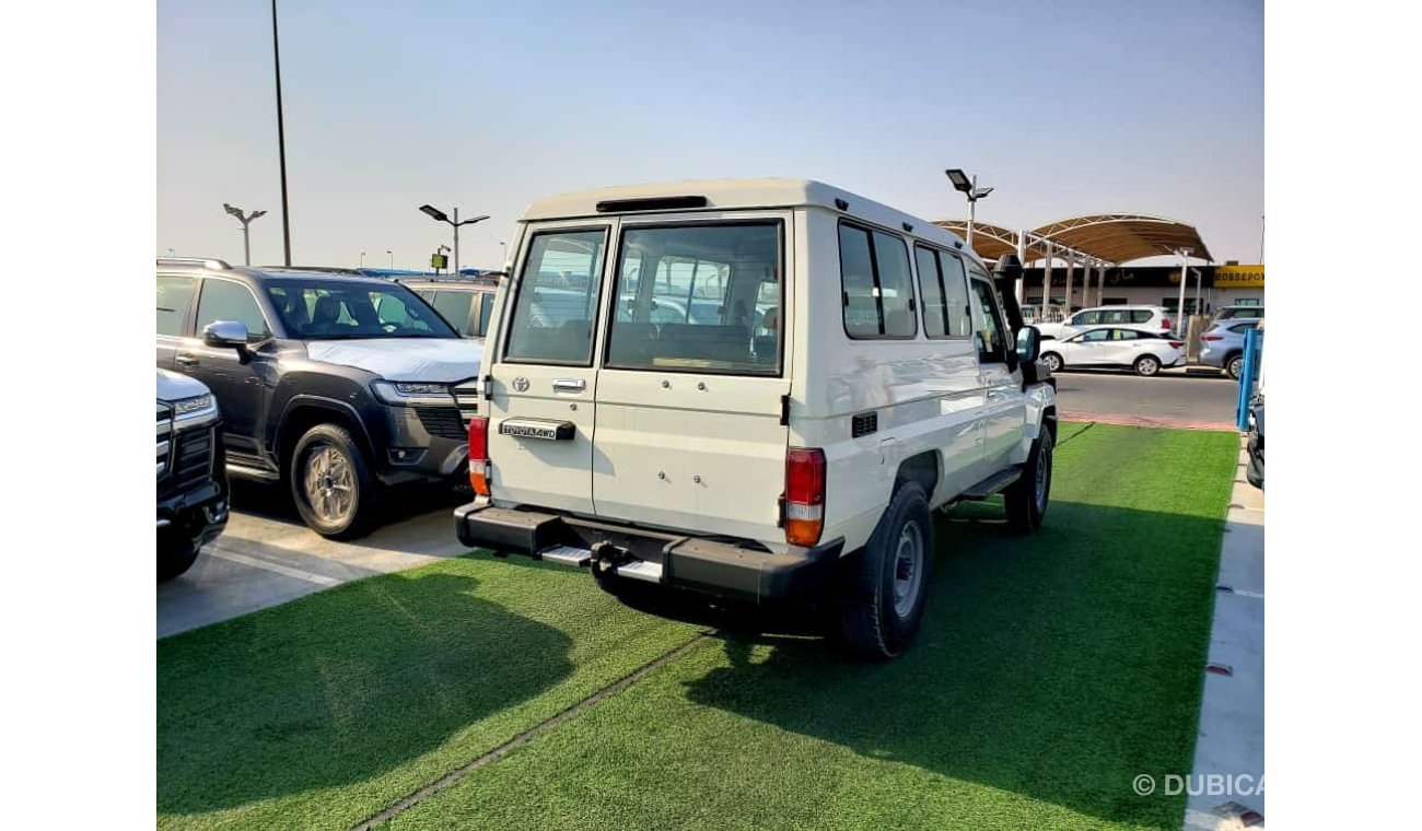 Toyota Land Cruiser Hard Top